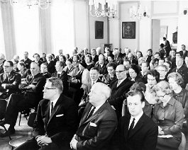 Kuva 301 Inkerilisten yhdistys ry:n vuosikokous Viipurilaisen osakunnan huoneustossa 1966.