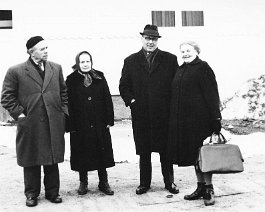 Kuva 555 Hietamkelisi Rajamess huhtikuu 1966. Aleksanteri Hytti, Sohvi Kivrinen, Toivo Marttinen, Katri Savolainen.